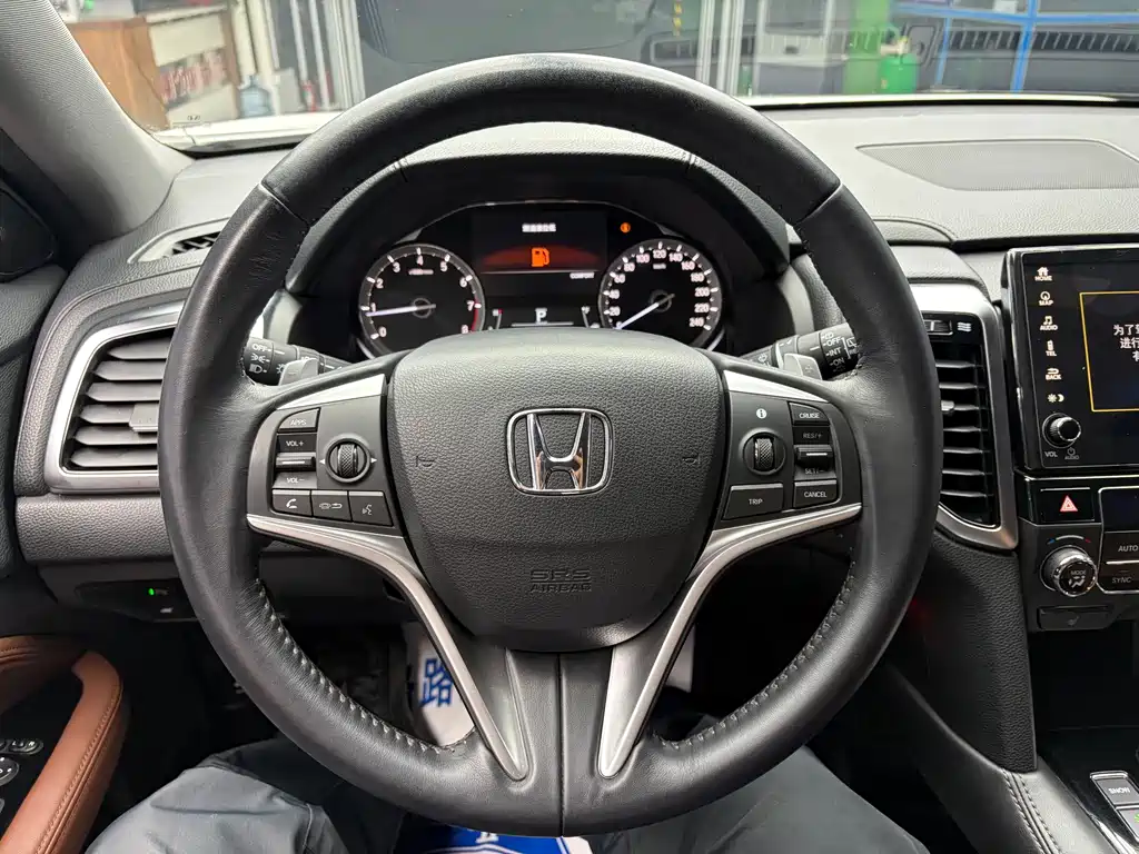 Honda UR-V — миниатюра 8