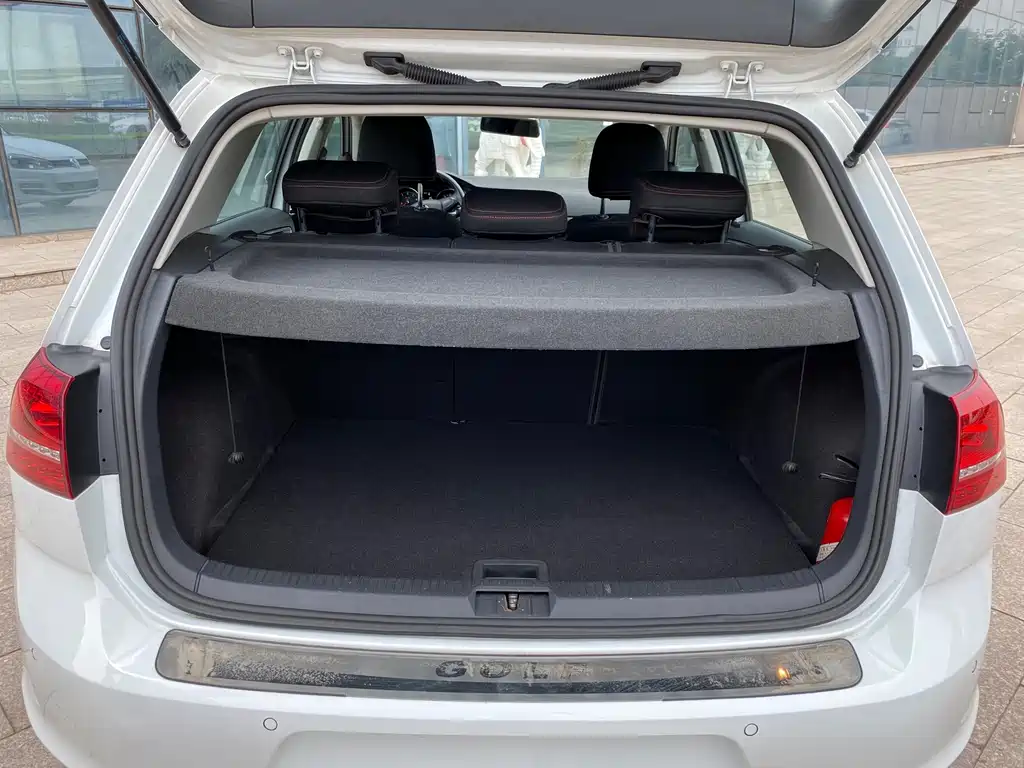 Volkswagen Golf — миниатюра 11