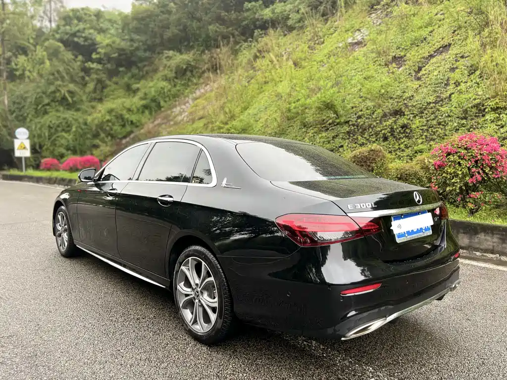 Mercedes-Benz E-Class E 2022 E 300 L Sport Fashion