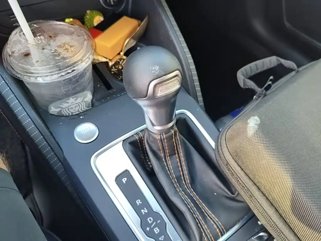 Audi Q2L e-tron — миниатюра 14