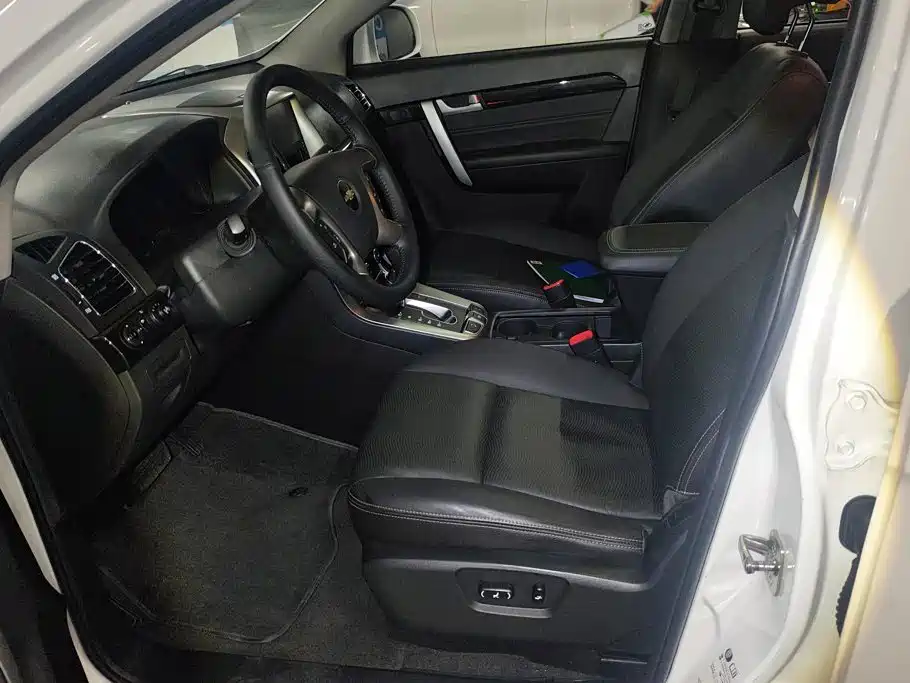 Chevrolet Captiva — миниатюра 9