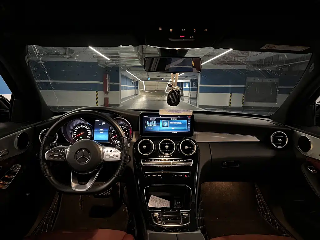 Mercedes-Benz C-Class — миниатюра 17