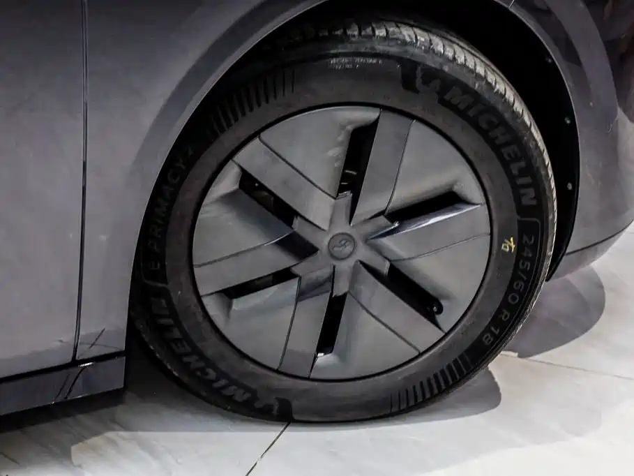 Li Auto Li MEGA — миниатюра 30