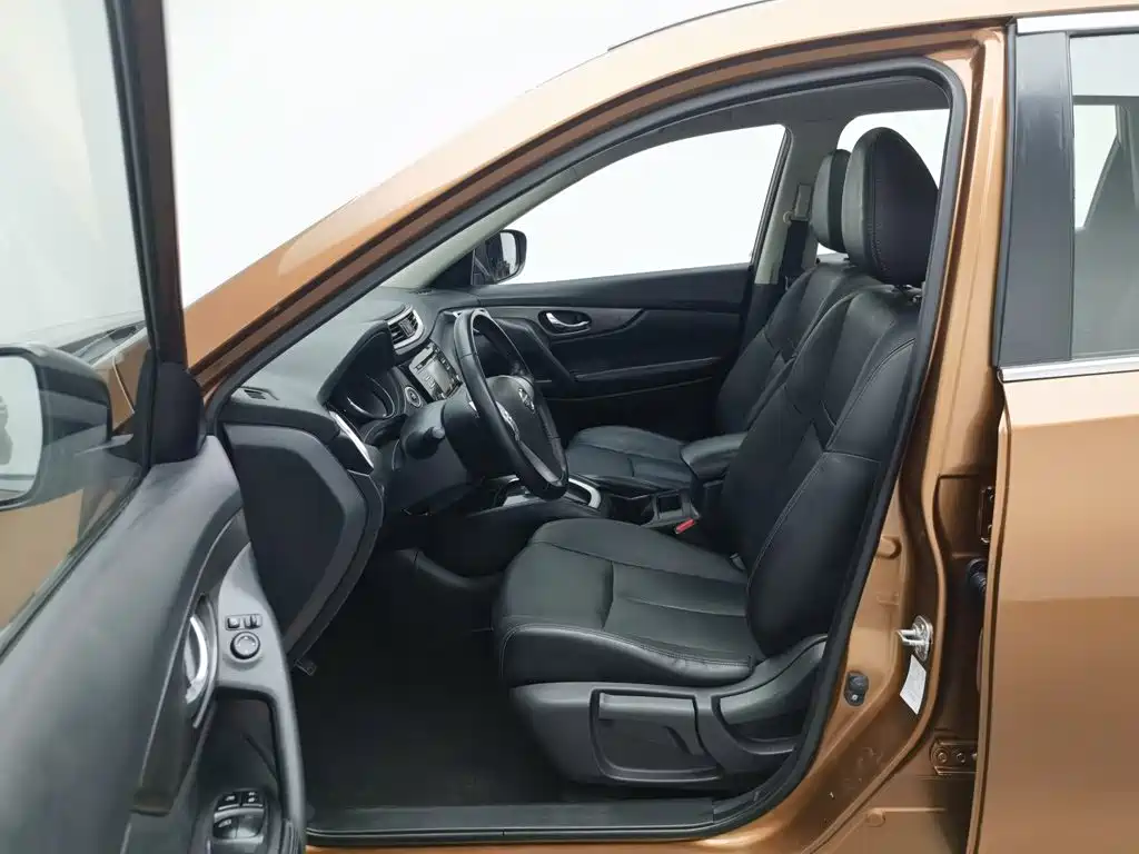 Nissan X-Trail — миниатюра 10