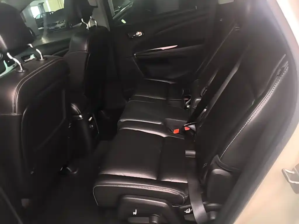 Dodge Journey — миниатюра 17