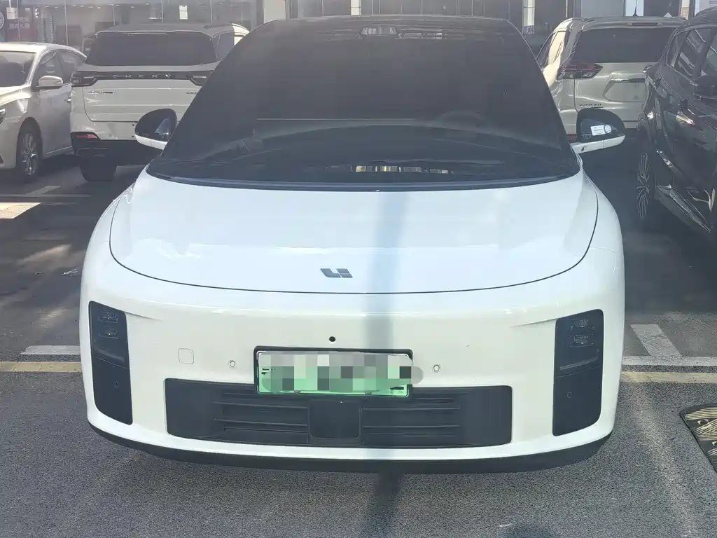 Li Auto Li i6 — миниатюра 2