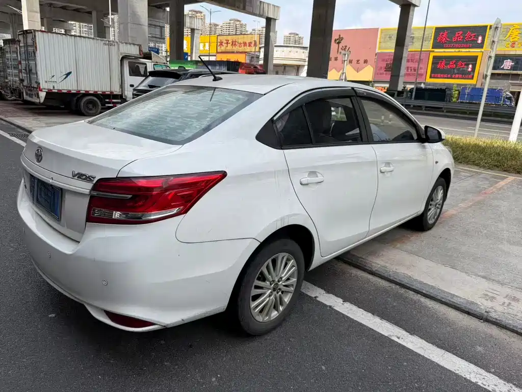 Toyota Vios — миниатюра 3