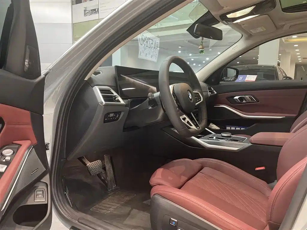 BMW 3 Series 3 2025 330Li M Sport