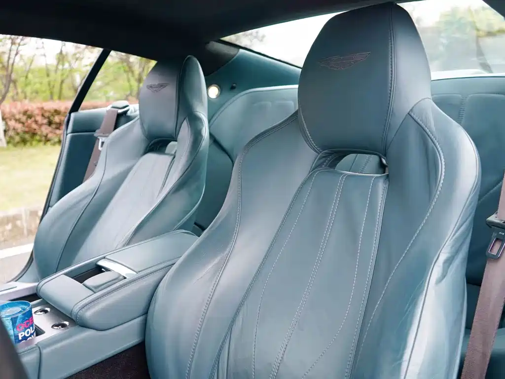 Aston Martin Virage 2012 6.0 Coupe