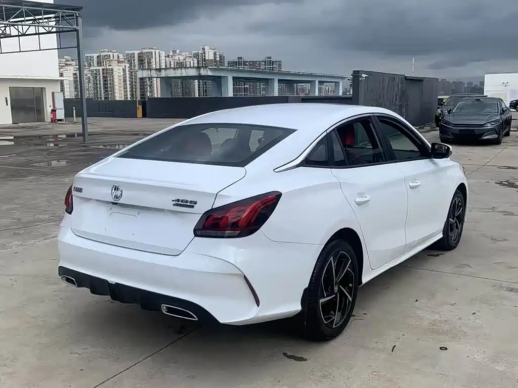 MG MG5 — миниатюра 18
