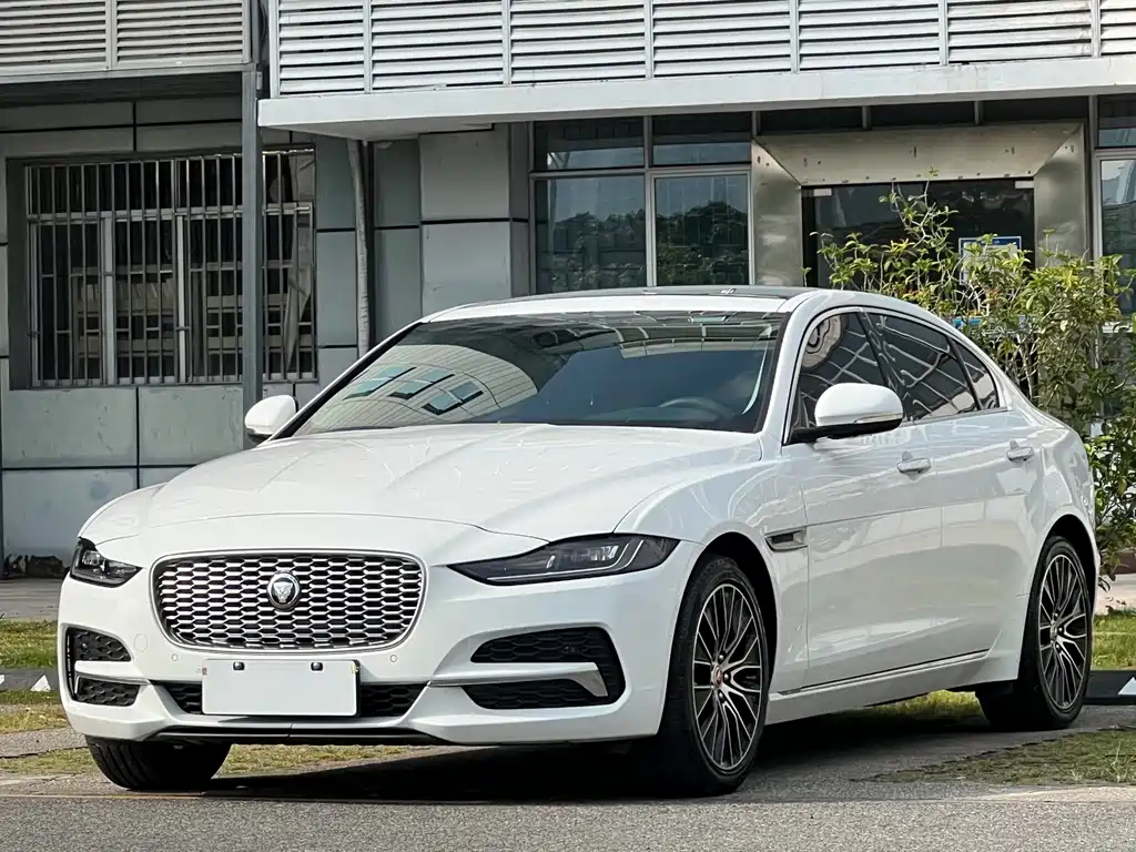 Jaguar XEL