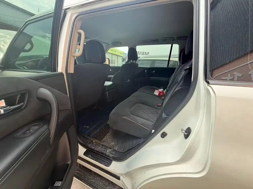 Nissan Patrol — миниатюра 11