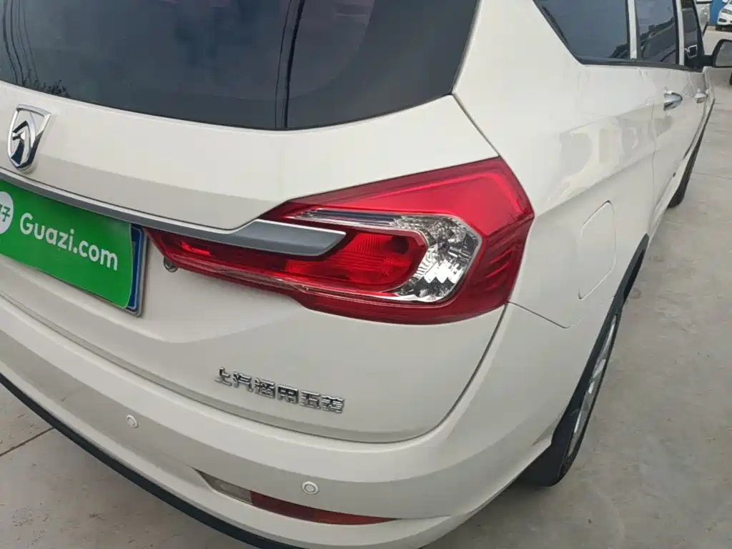 Baojun 310W — миниатюра 8