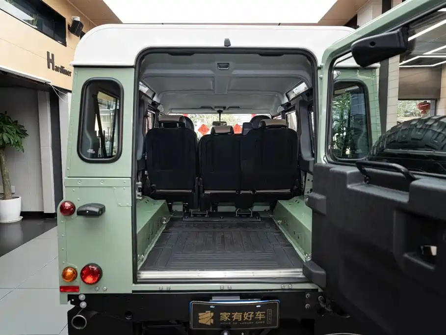Land Rover Land Rover Defender