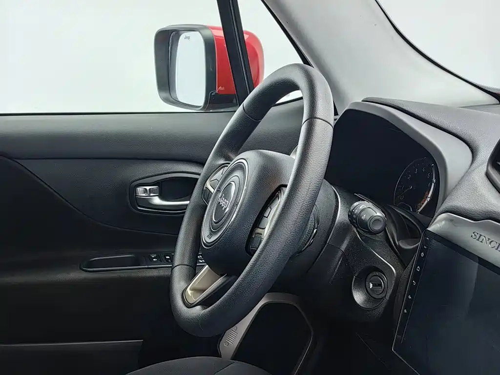 Jeep Renegade — миниатюра 22