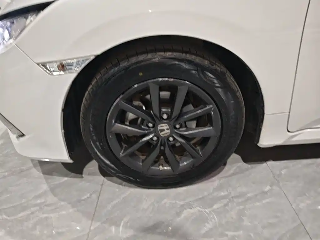 Honda Civic — миниатюра 23