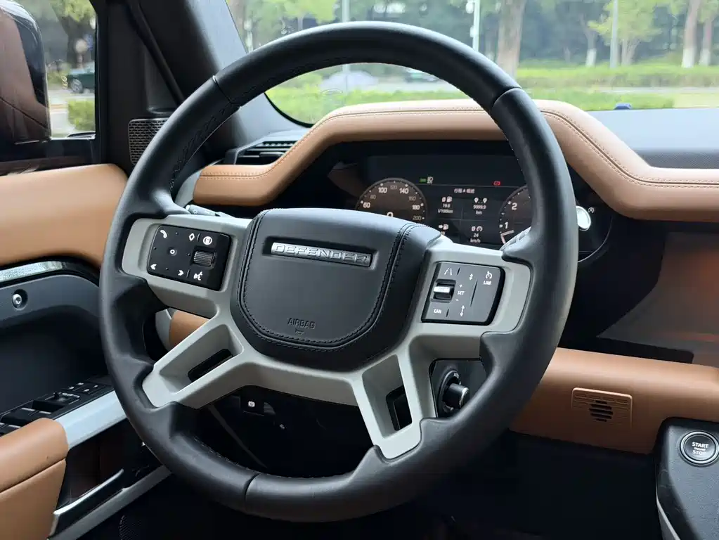 Land Rover Defender — миниатюра 8