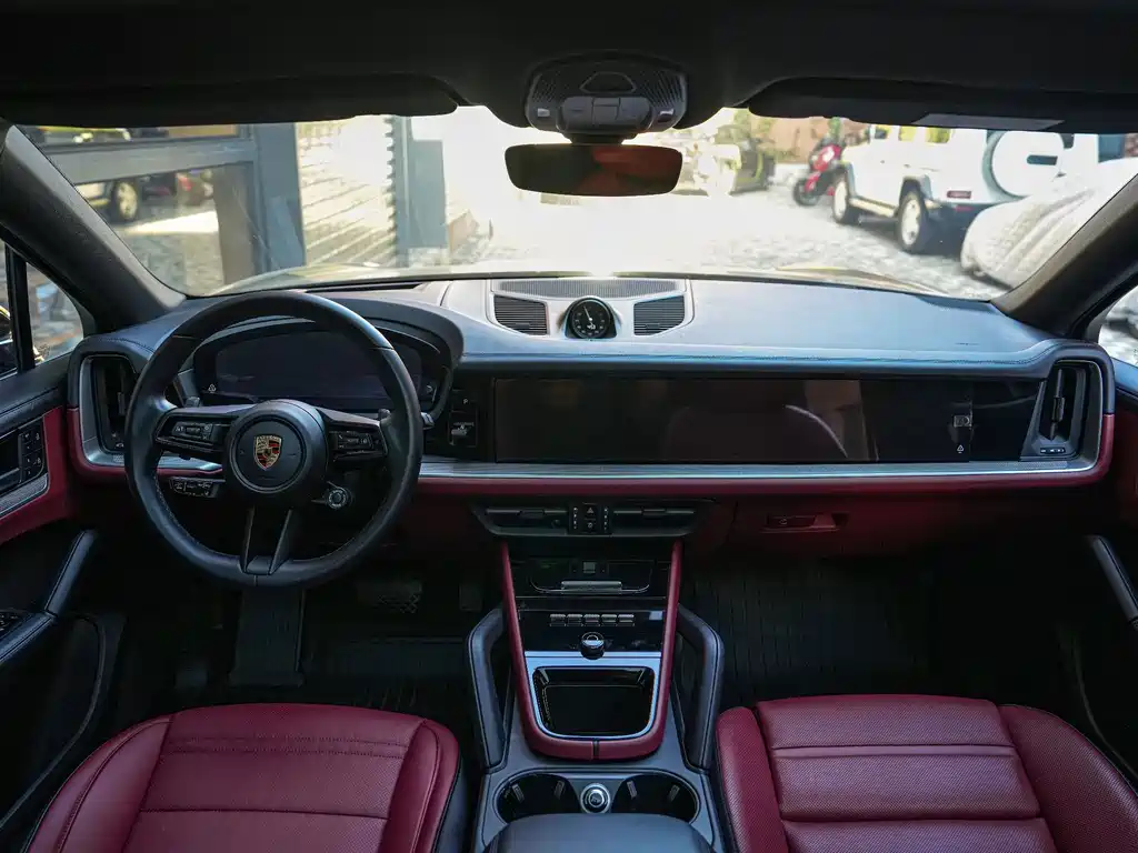 Porsche Cayenne — миниатюра 14