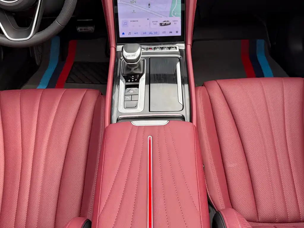Hongqi Hongqi H5 — миниатюра 11