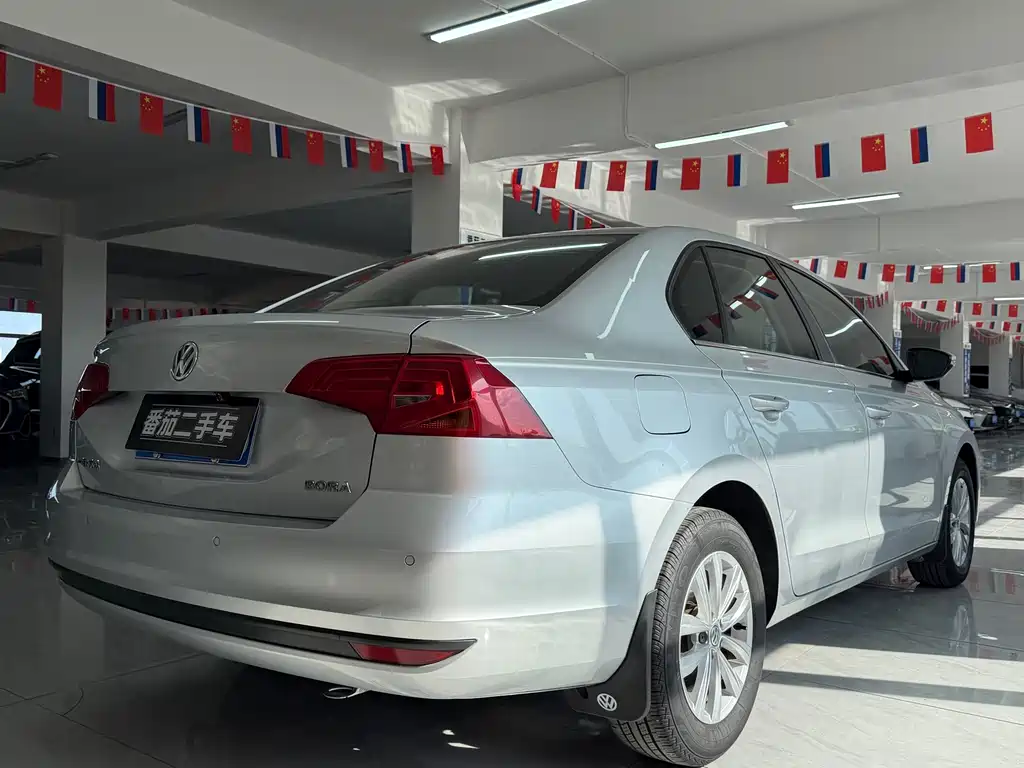 Volkswagen Bora — миниатюра 8