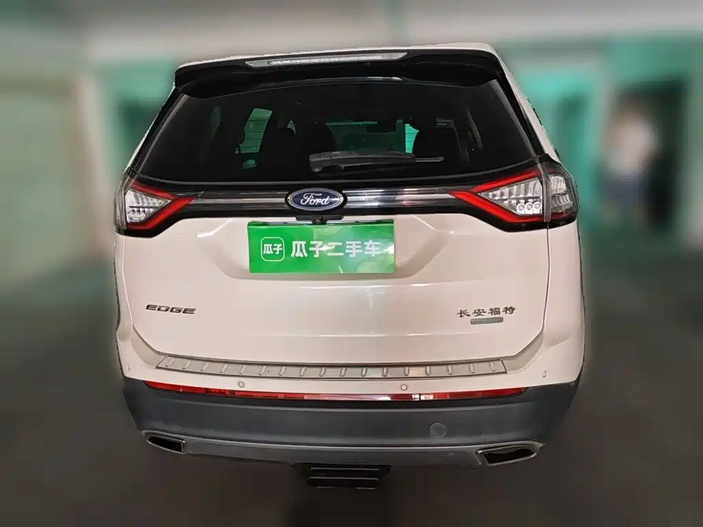 Ford Edge — миниатюра 4