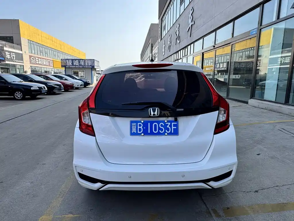 Honda Fit — миниатюра 4