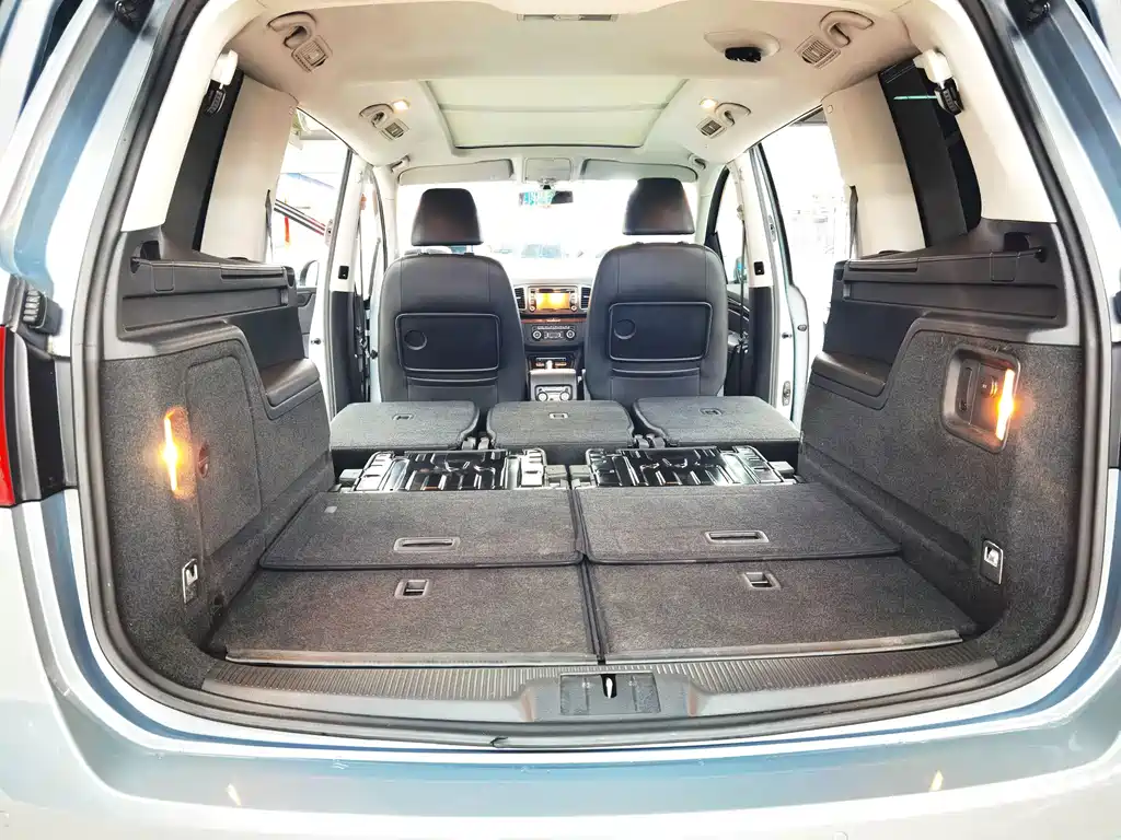 Volkswagen Sharan — миниатюра 17