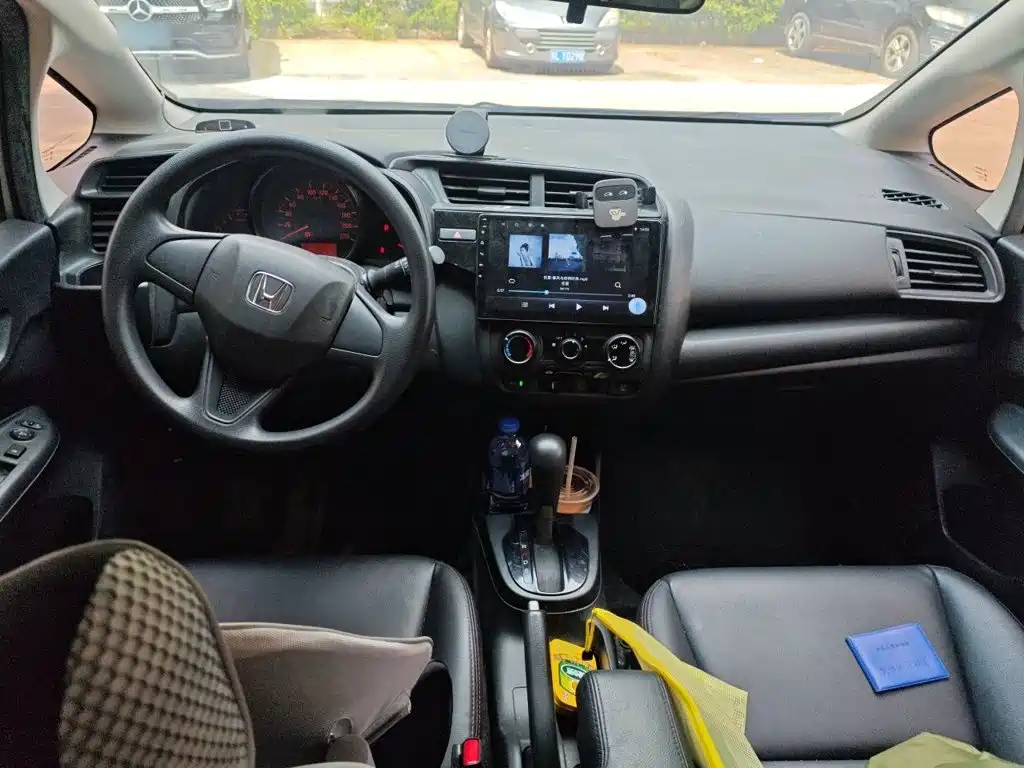Honda Fit — миниатюра 5