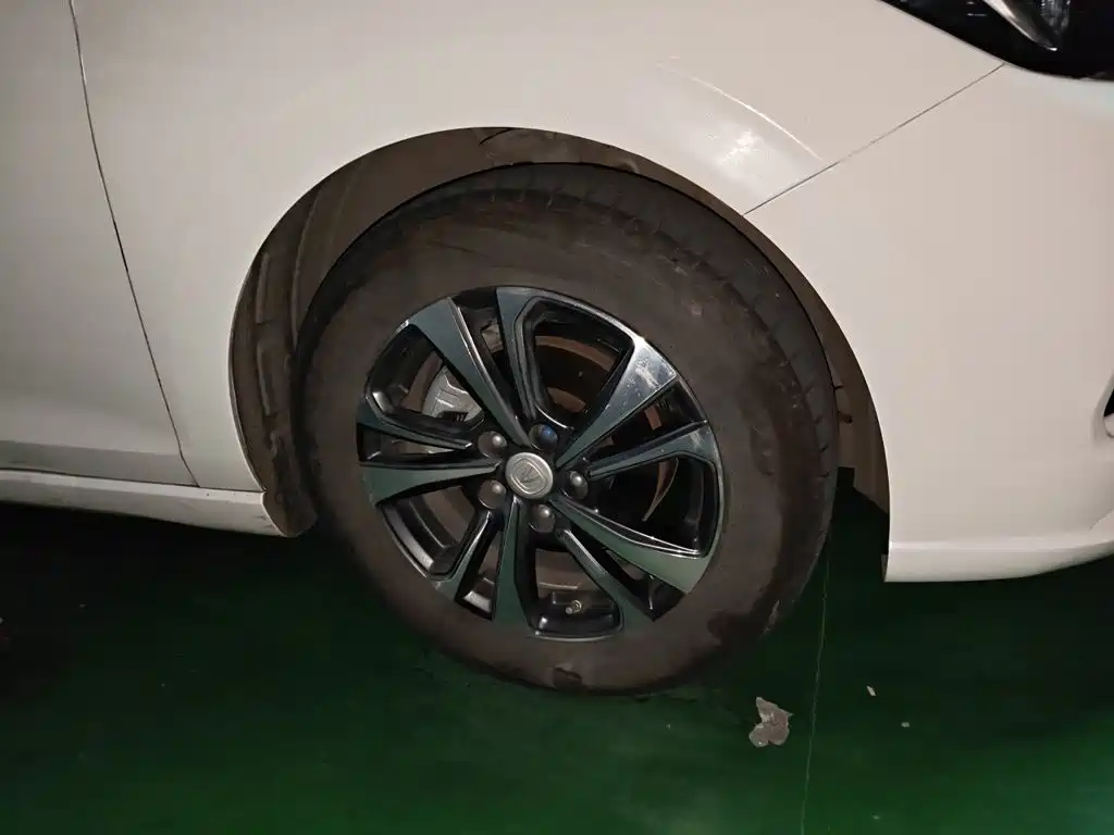 Changan Eado — миниатюра 8