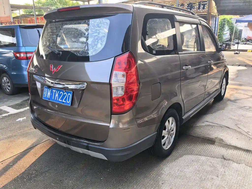 Wuling Hongguang — миниатюра 6