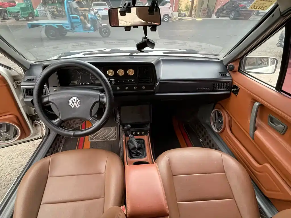 Volkswagen Santana Classic — миниатюра 6