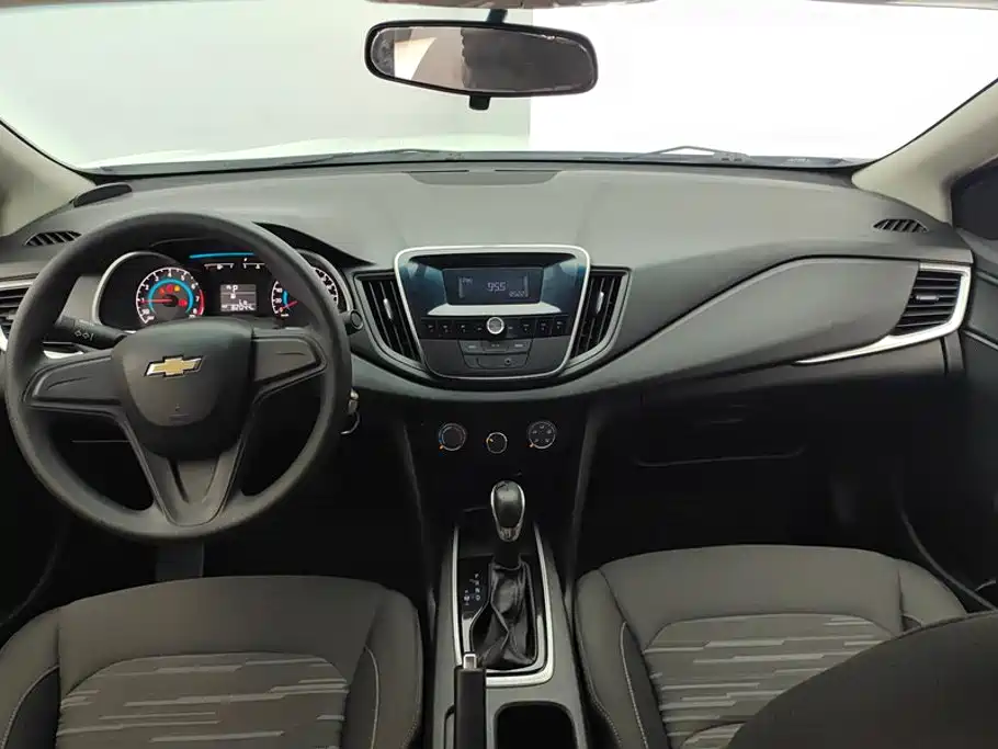 Chevrolet Cavalier — миниатюра 12