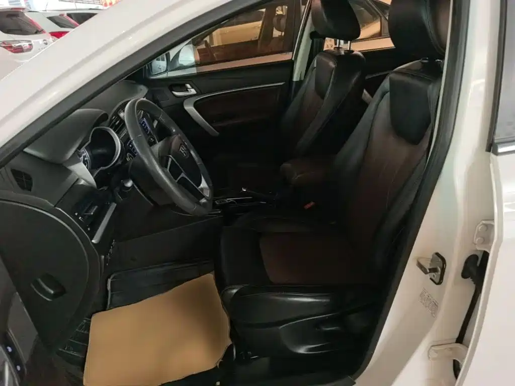 Geely Emgrand — миниатюра 15