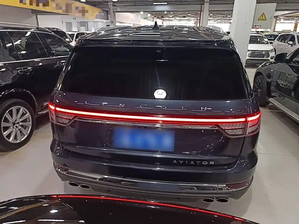 Lincoln Aviator — миниатюра 6