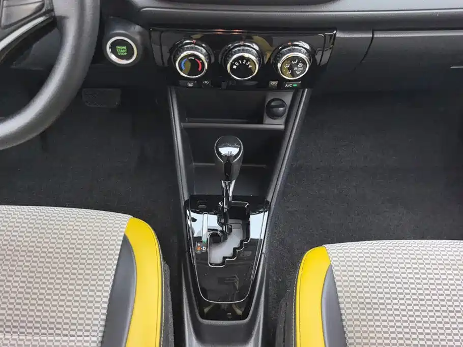 Toyota Vios FS — миниатюра 16