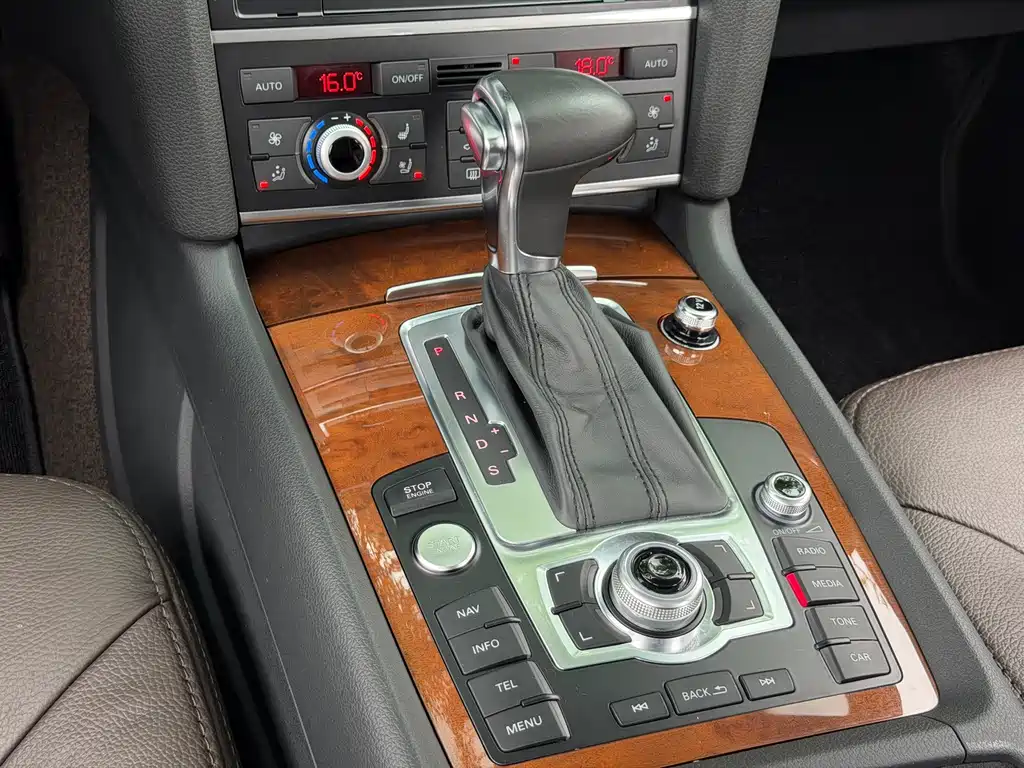 Audi Q7 — миниатюра 14