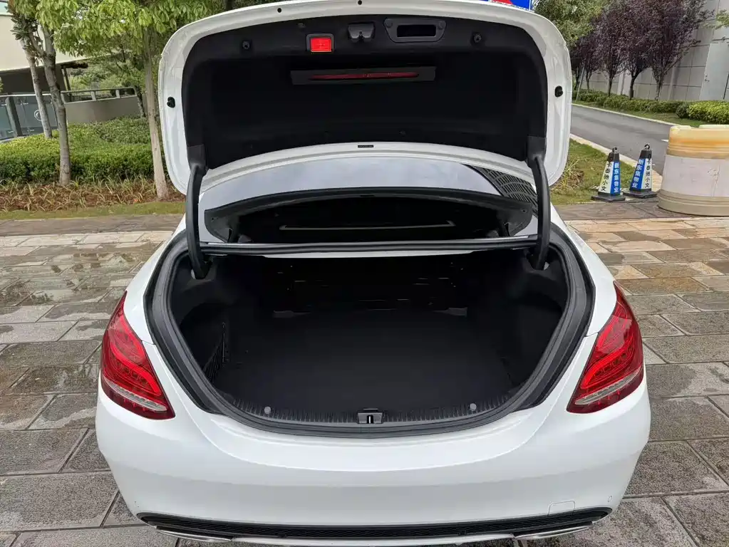 Mercedes-Benz C-Class — миниатюра 34