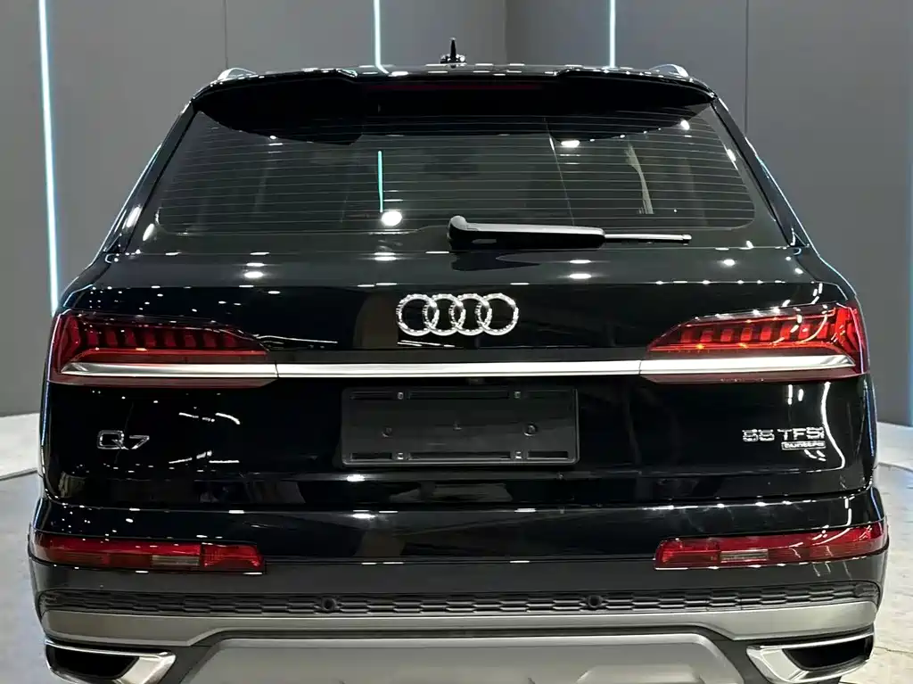 Audi Q7 — миниатюра 7