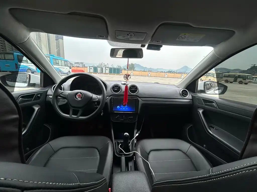 Volkswagen Jetta — миниатюра 3