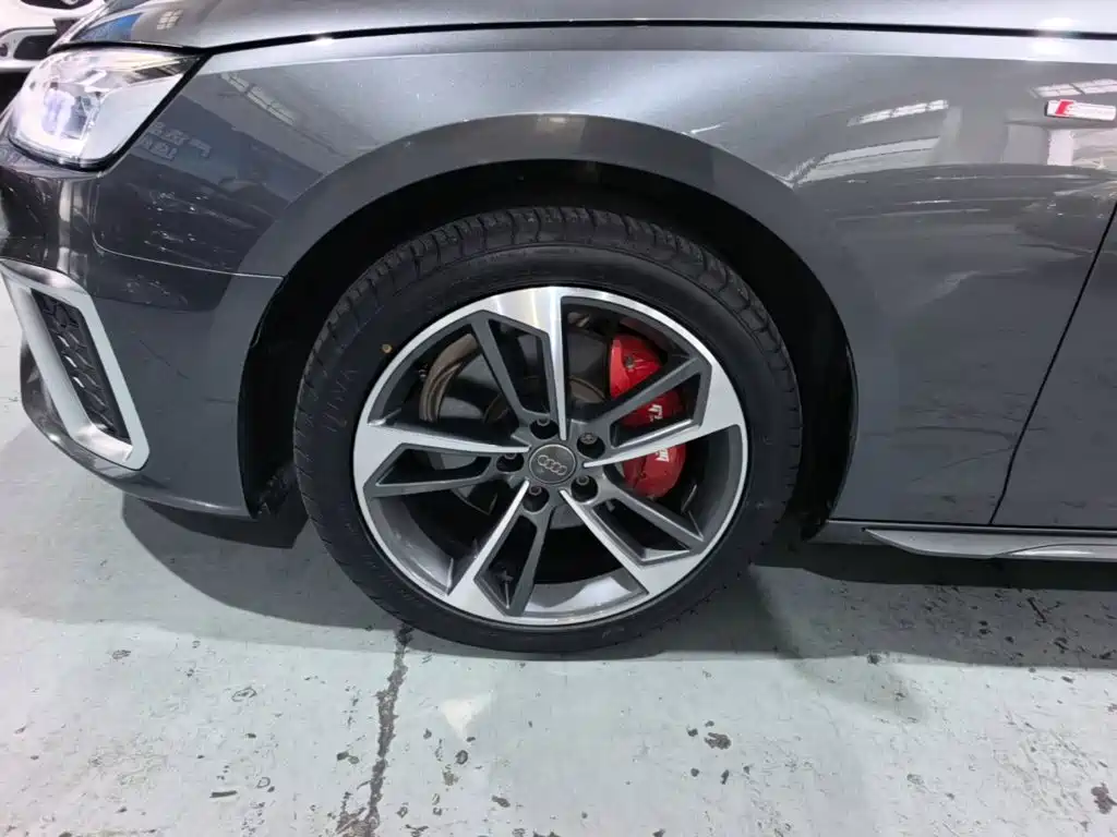 Audi A4L — миниатюра 23