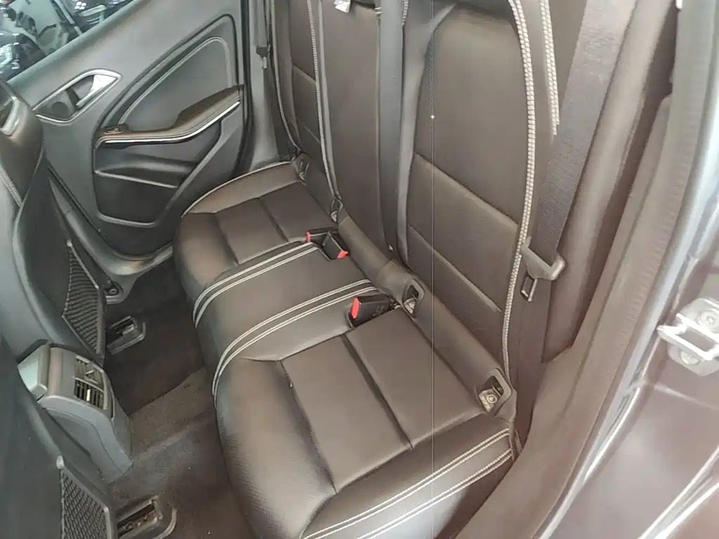 Mercedes-Benz GLA — миниатюра 17