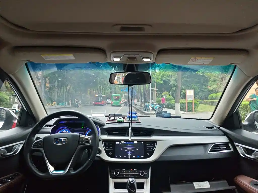 Geely Vision — миниатюра 9
