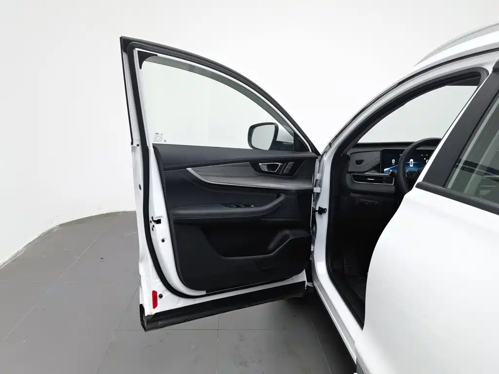 Chery Tiggo 8 — миниатюра 8