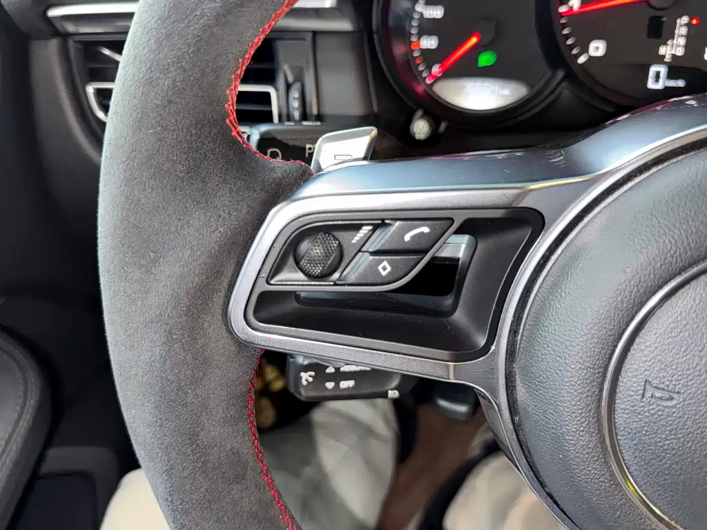 Porsche Macan — миниатюра 49