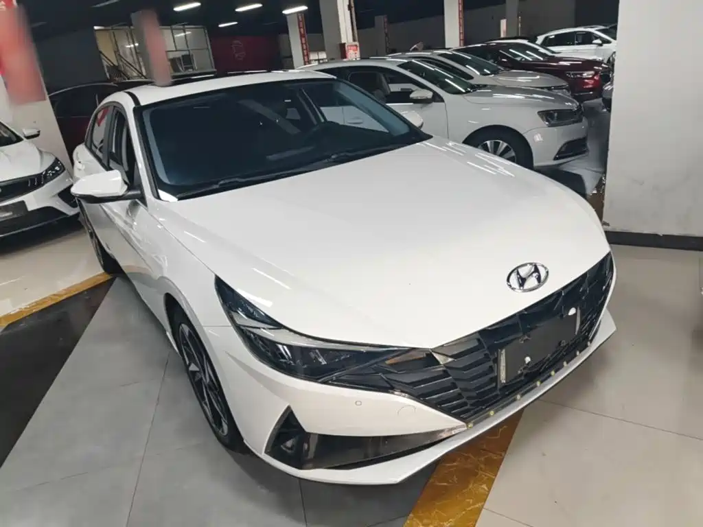 Hyundai Elantra — миниатюра 4