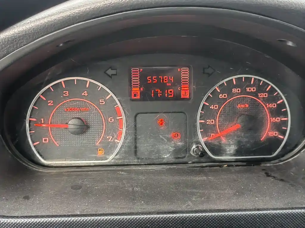 Wuling Rongguang — миниатюра 12