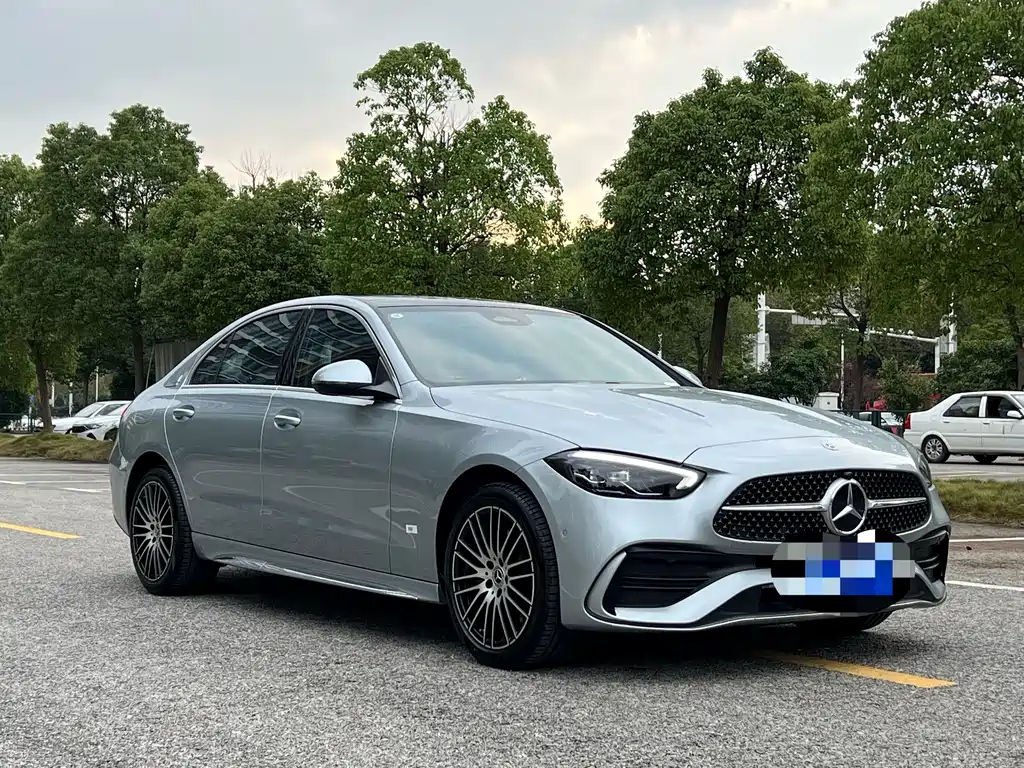 Mercedes-Benz C-Class — миниатюра 3