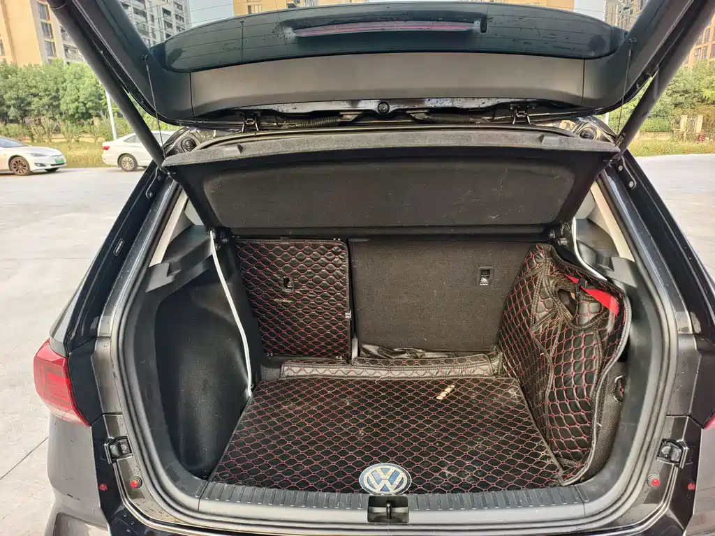 Volkswagen Tharu — миниатюра 10