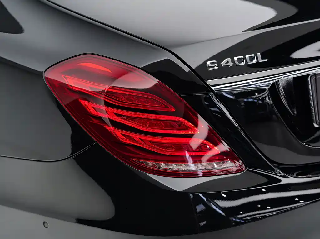 Mercedes-Benz S-Class — миниатюра 6