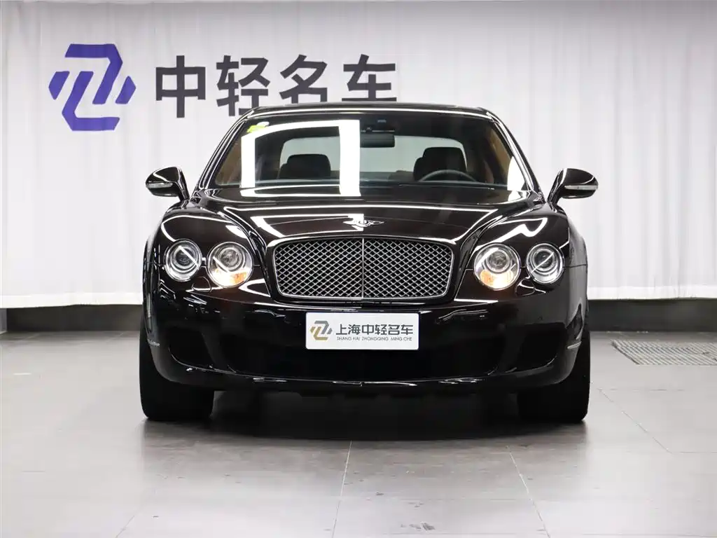 Bentley Flying Spur 2010 6.0T мест